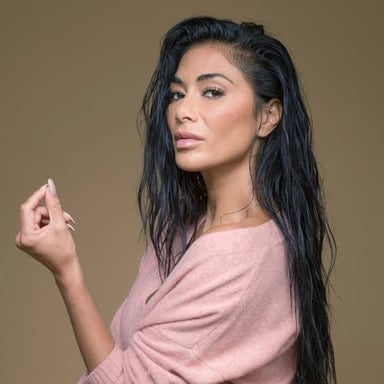 Portrait of singer Nicole Scherzinger performing.