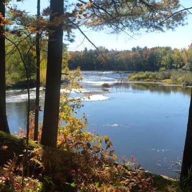 A view of the Wisconsin River flowing through the state of Wisconsin.